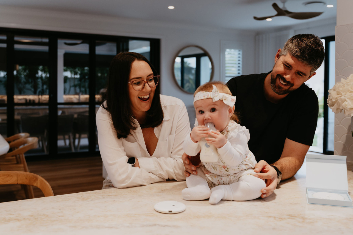 The Goldilocks guide to baby bottle temperature - Safer Baby